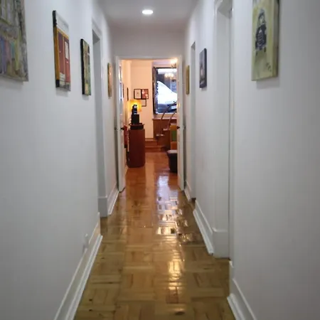 Vendégház Bordeaux M1 R3 - & Comfortable Double With Private Patio & Shared Bathroom