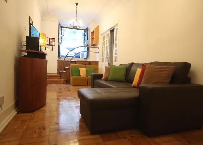 Bordeaux M1 R3 - & Comfortable Double With Private Patio & Shared Bathroom 3*